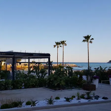 Alex * Roquebrune-Cap-Martin